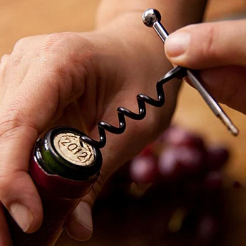 1pc Prenosný Multifunkčný Otvárač Keychain Vonkajšie Mini Víno, Pivo Otvárač Dreva Fľaša Červeného Vína Vývrtka Kuchynské Náradie