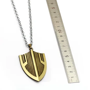 J Obchodu superhrdina Infinity náhrdelník & prívesok štít kovový s dlhým reťazcom hip-hop štýl náhrdelník pre mužov film so suvenírmi