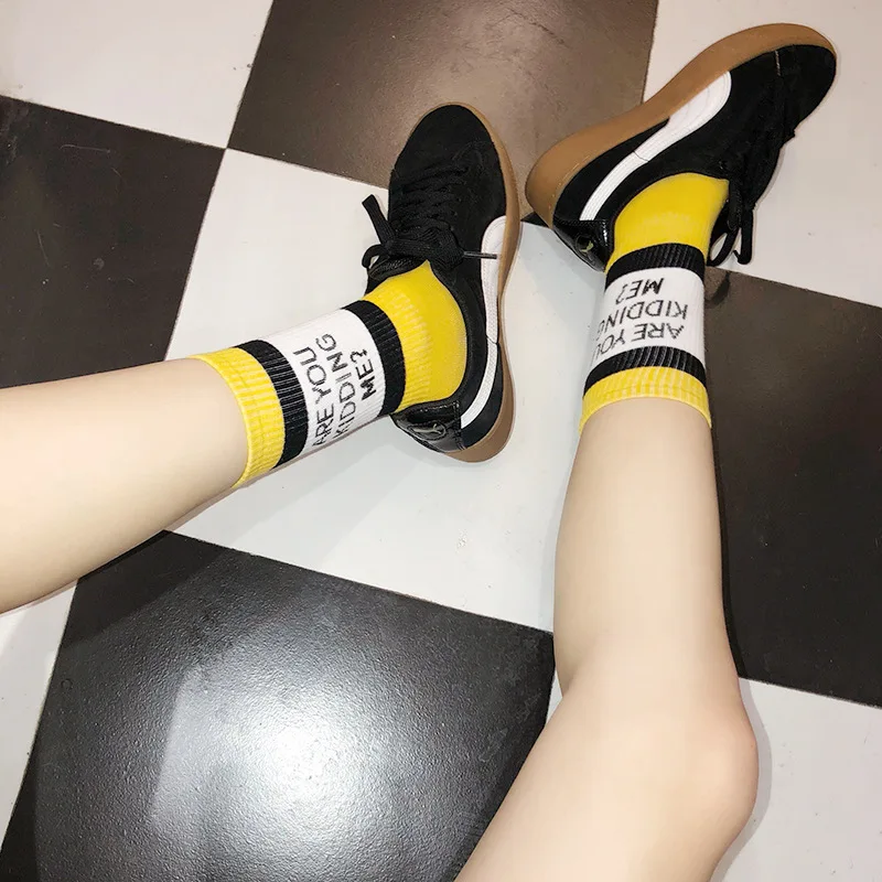 Bavlnené Športové Ponožky Street Fashion Značky Osobnosti Harajuku Kórejský Štýl Abecedy Ponožky Uprostred Trubice Skateboard Trendy Ponožky 4