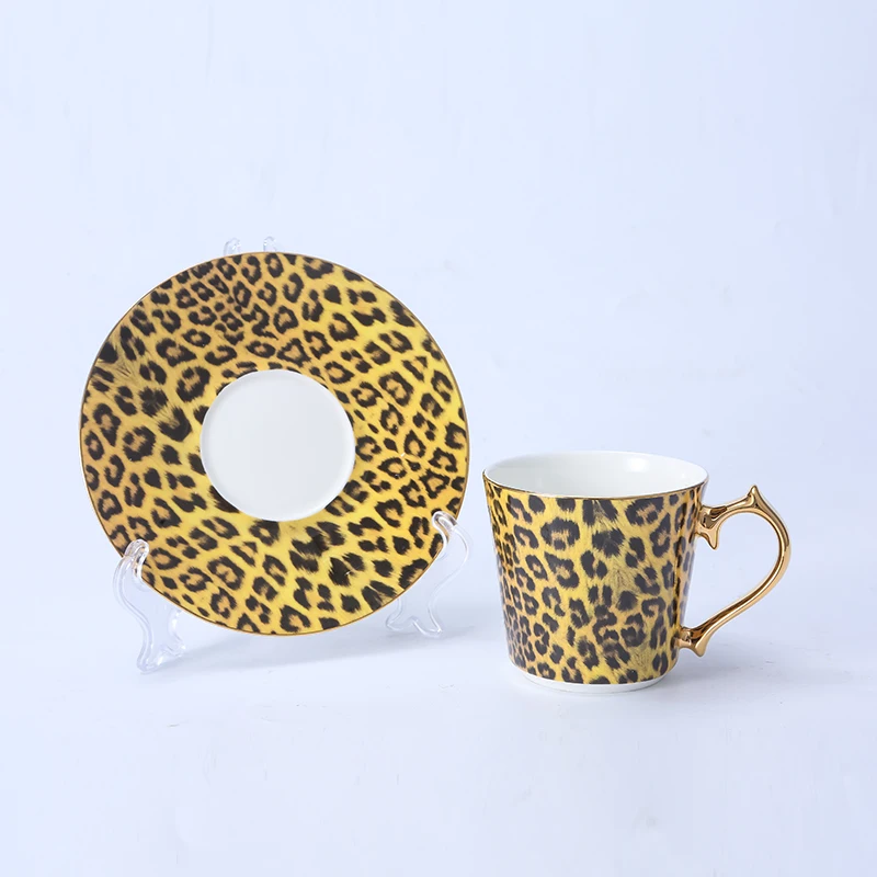 Porcelán Leopard Šálku Kávy Bone China Tea Cup Set s Zlatej Rukoväti Luxusné Darčeky pre Ženy Boss Priateľku Domov Kuchyňa Decor 0
