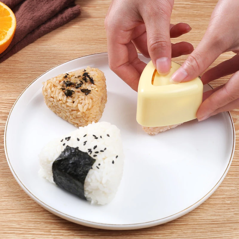 DIY Sushi Formy Onigiri Ryže, Zeleniny Loptu Stlačte Trojuholníkové Sushi Maker Formy Sushi Auta Japonskej Kuchyne Bento Príslušenstvo 1
