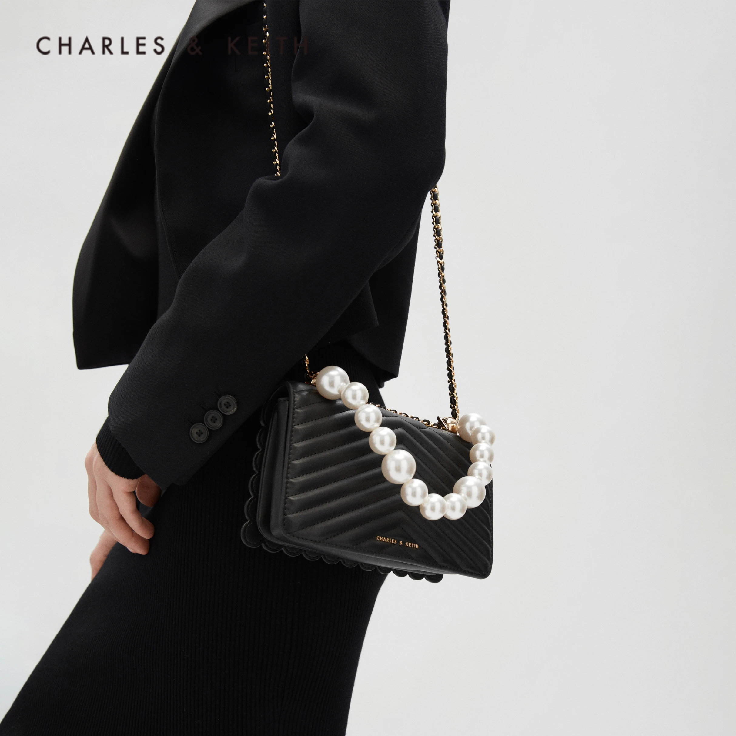 CHARLES＆KEITH Nový Príchod na Spring2021CK2-80151021-1Women je taška cez rameno s pearl výzdoba V tvare vzor kryt kabelka 5